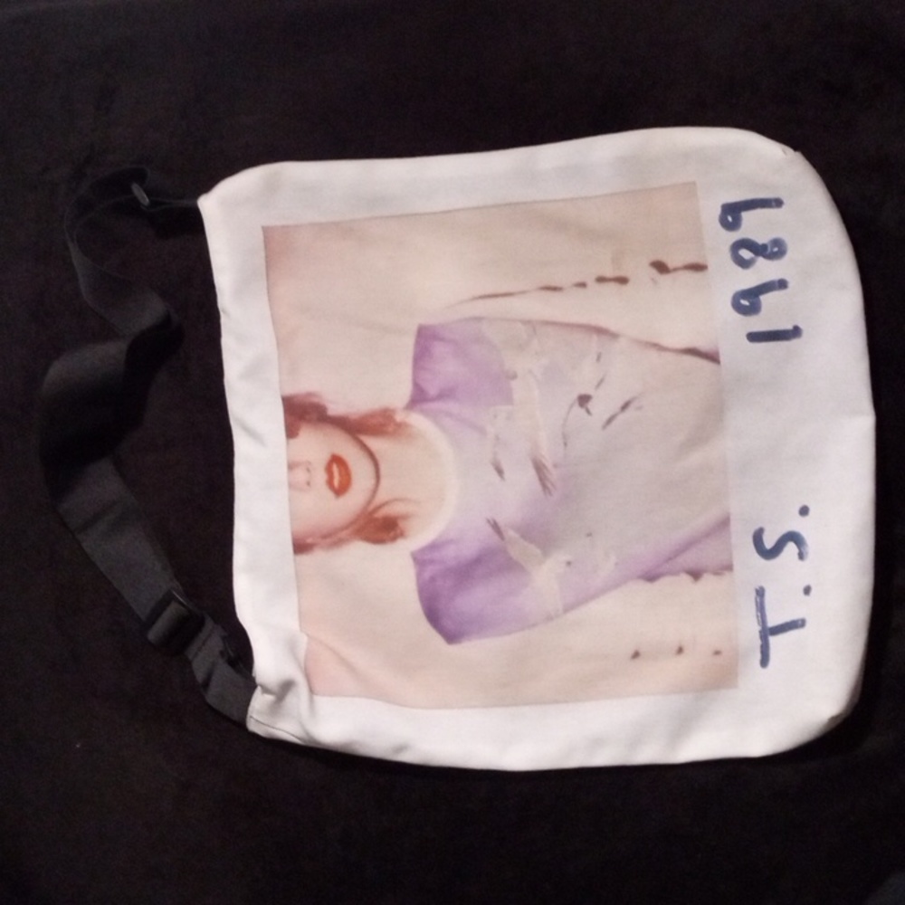 Taylor Swift TS 1989 Album Cover (Collectors Item) Tote Bag (Authentic)